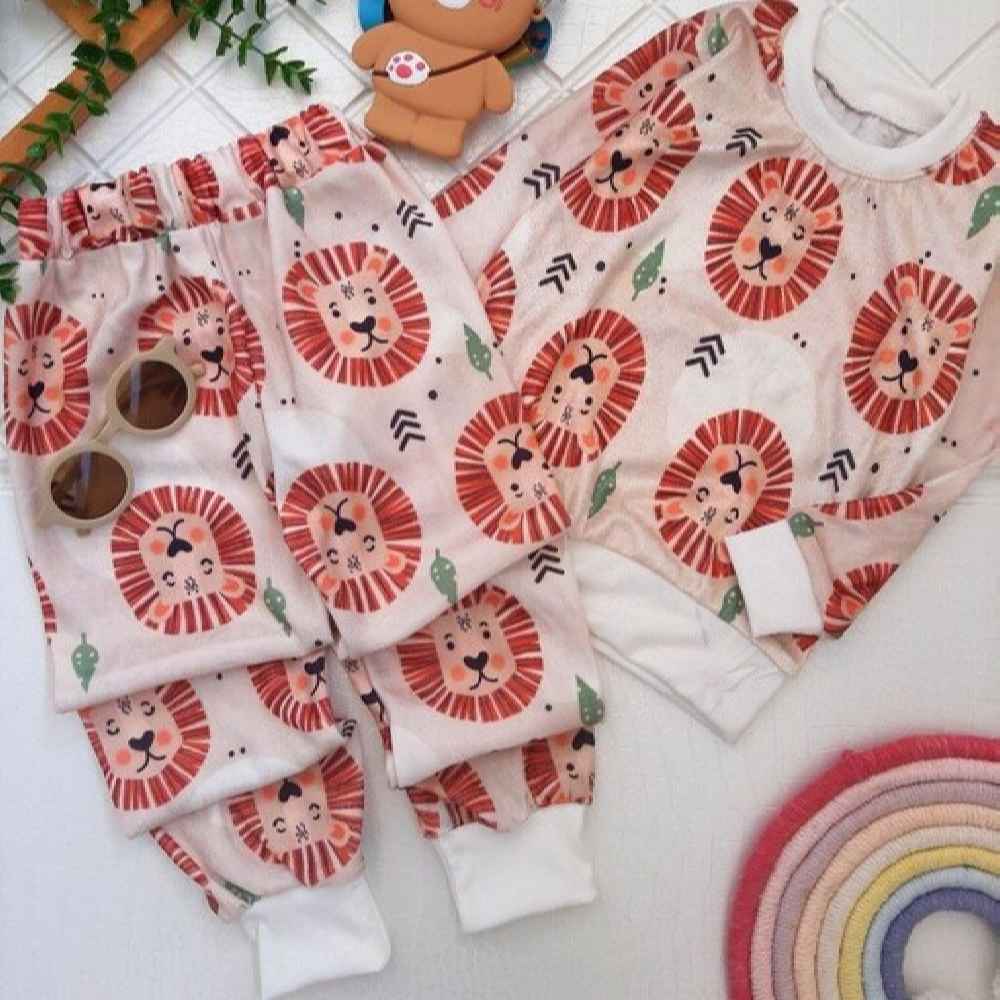 Main image of 儿童卫衣长裤套装 – 狮子款