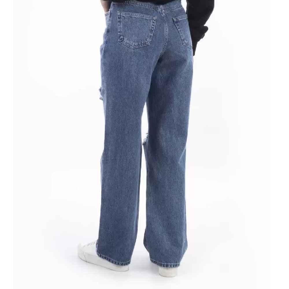 宽松破洞休闲牛仔裤