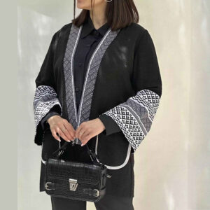 波斯女式黑白大衣，带前口袋