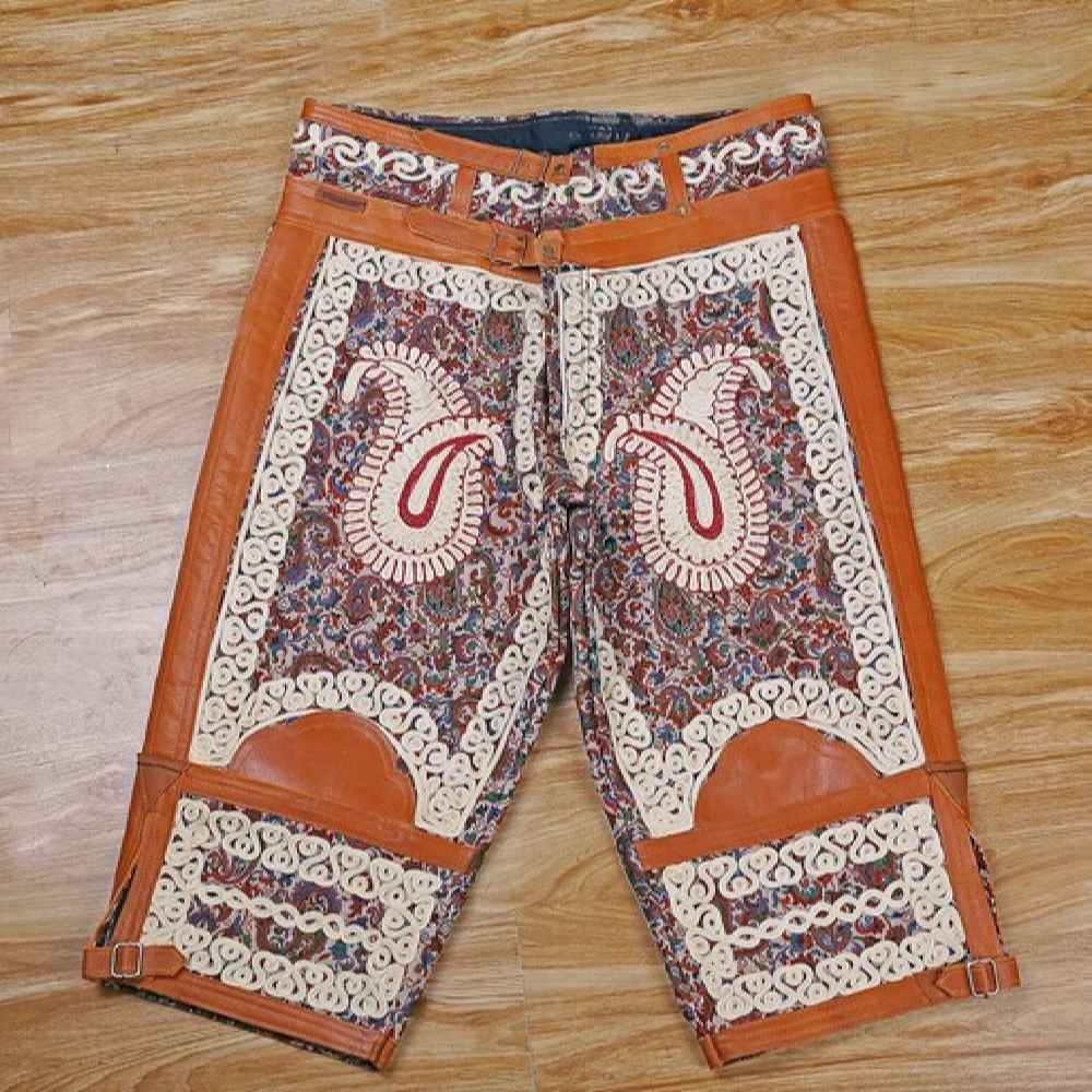 Main image of 波斯传统“祖尔汗”运动七分裤 — 特尔梅织物与皮革拼接