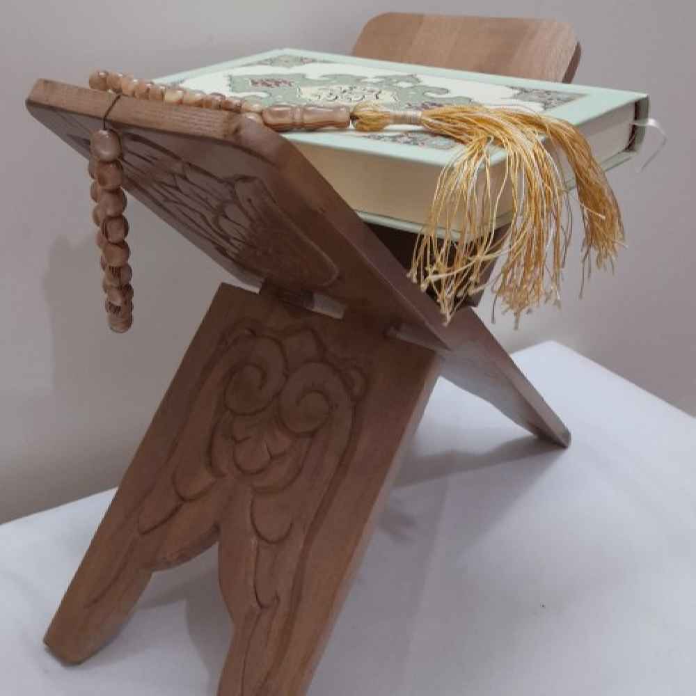 Main image of 可折叠木制《古兰经》支架——伊斯兰艺术风格