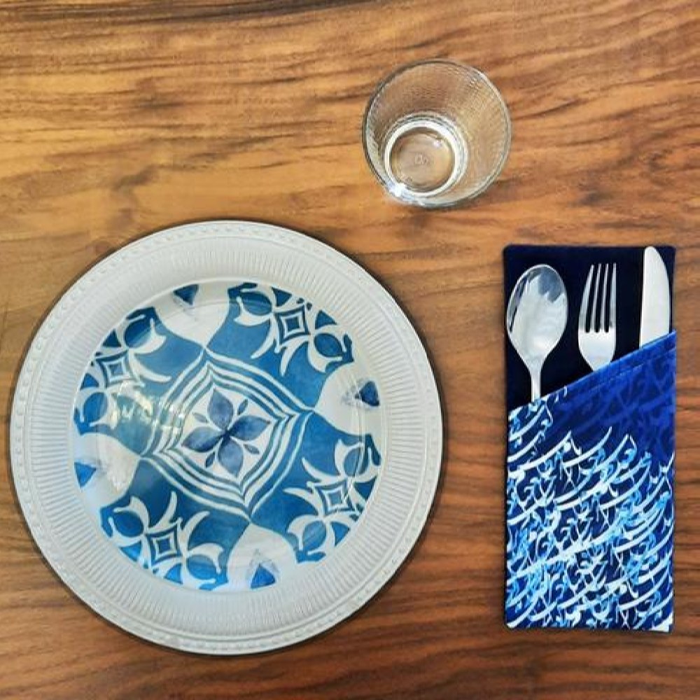 天鹅绒波斯书法餐具袋 – 优雅设计款