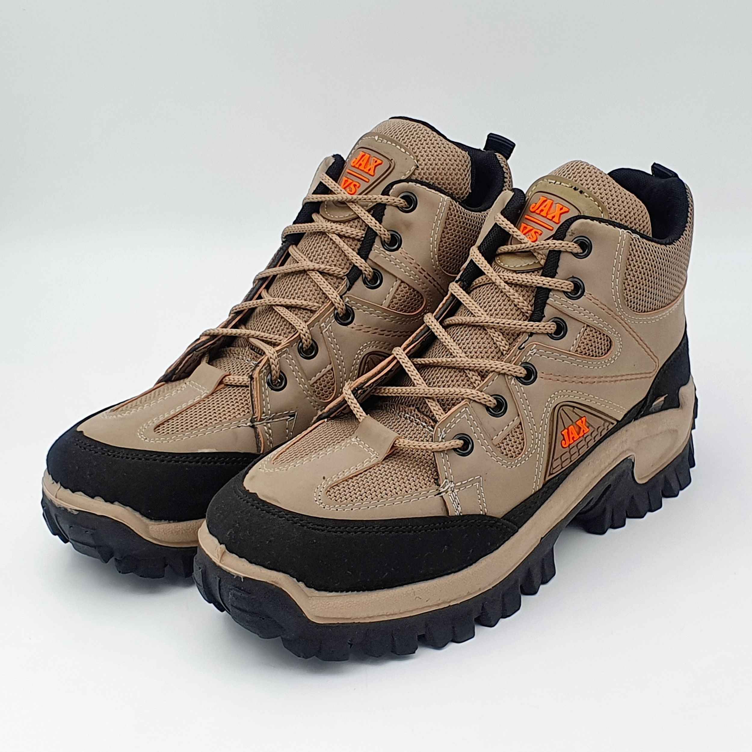 男士登山靴 柔韧耐磨