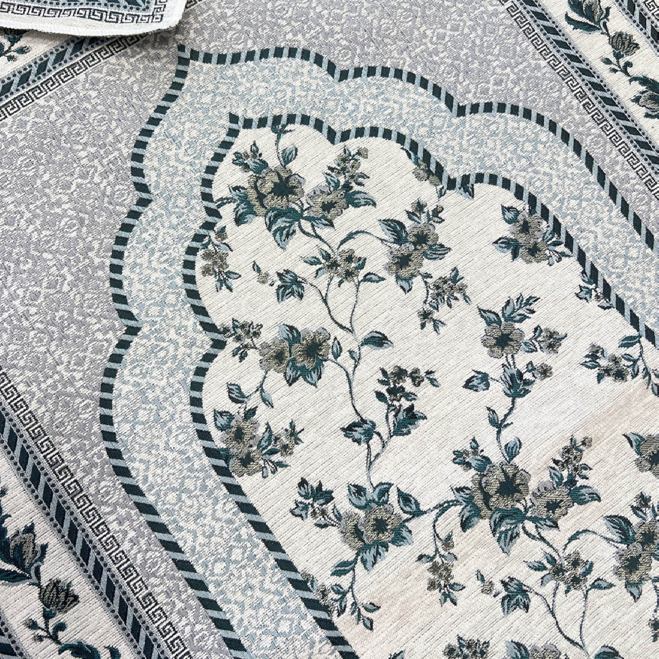 伊斯兰祈祷垫 加厚天鹅绒 Sajadah 花卉设计 灰色