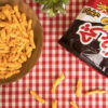 Thumbnail 2: 伊朗 Cheetos 酥脆芝士 – 火辣零食，95 克（10 包）