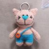 Thumbnail 4: 手工钩针钥匙扣 – 猫造型