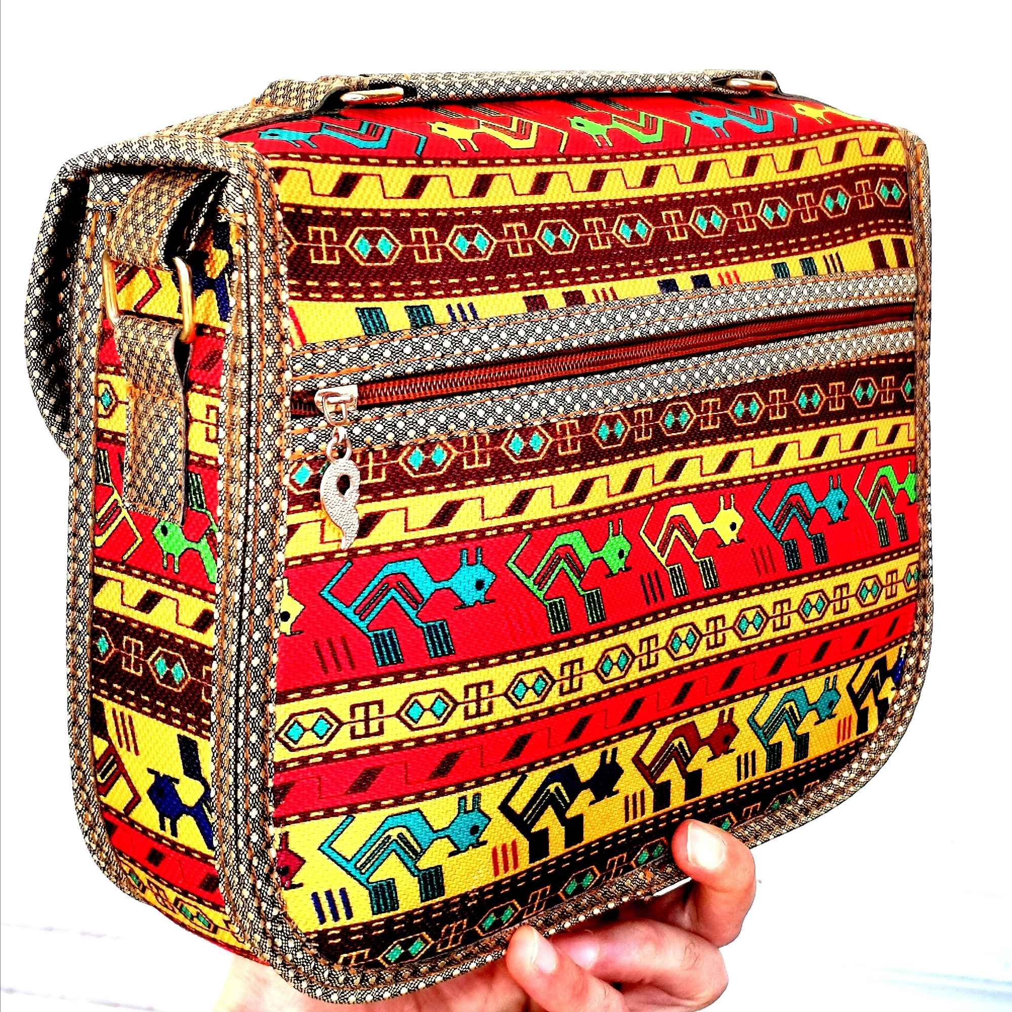 手工仿皮革传统风格斜挎肩包