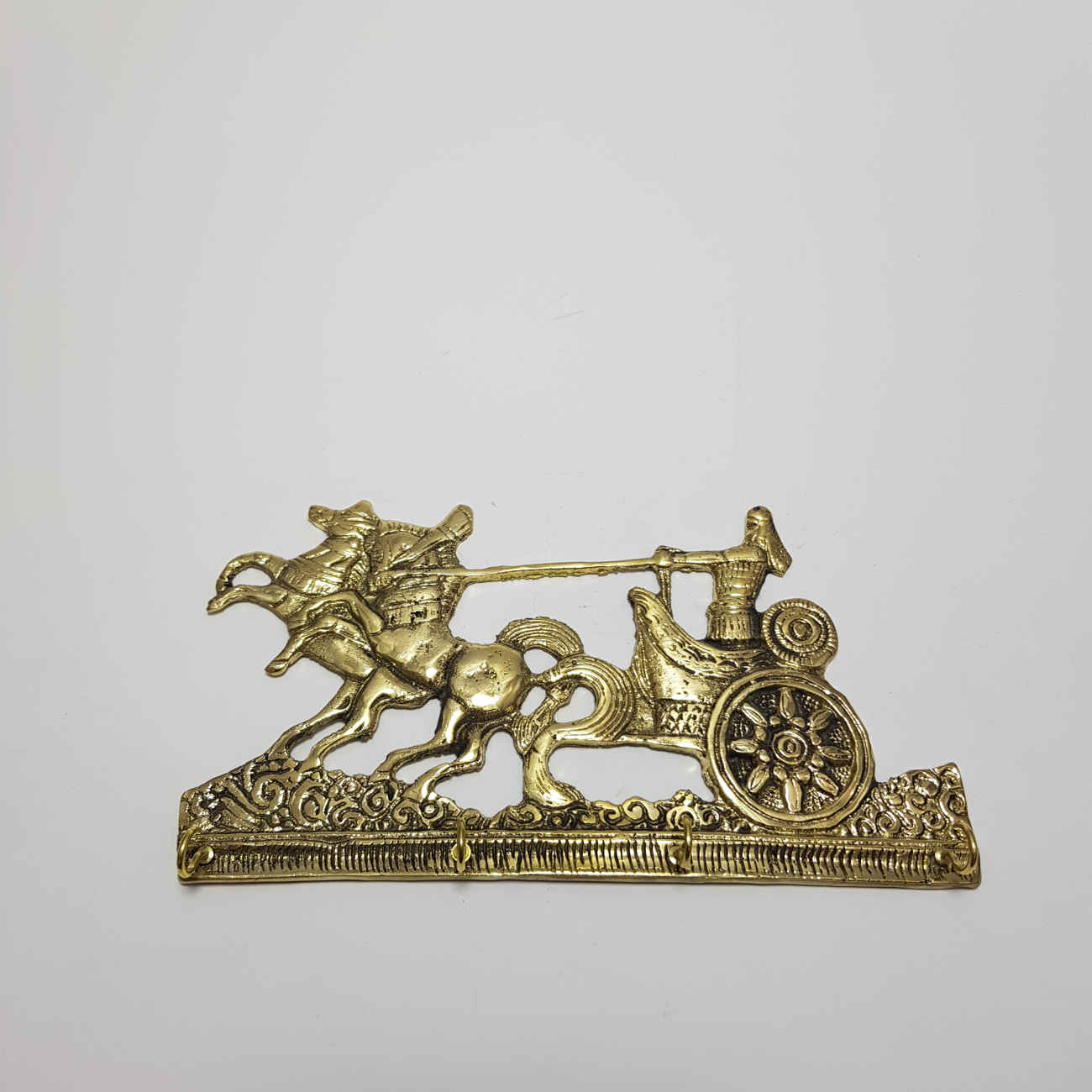 黄铜钥匙挂架 – 复古战车款,怀旧优雅