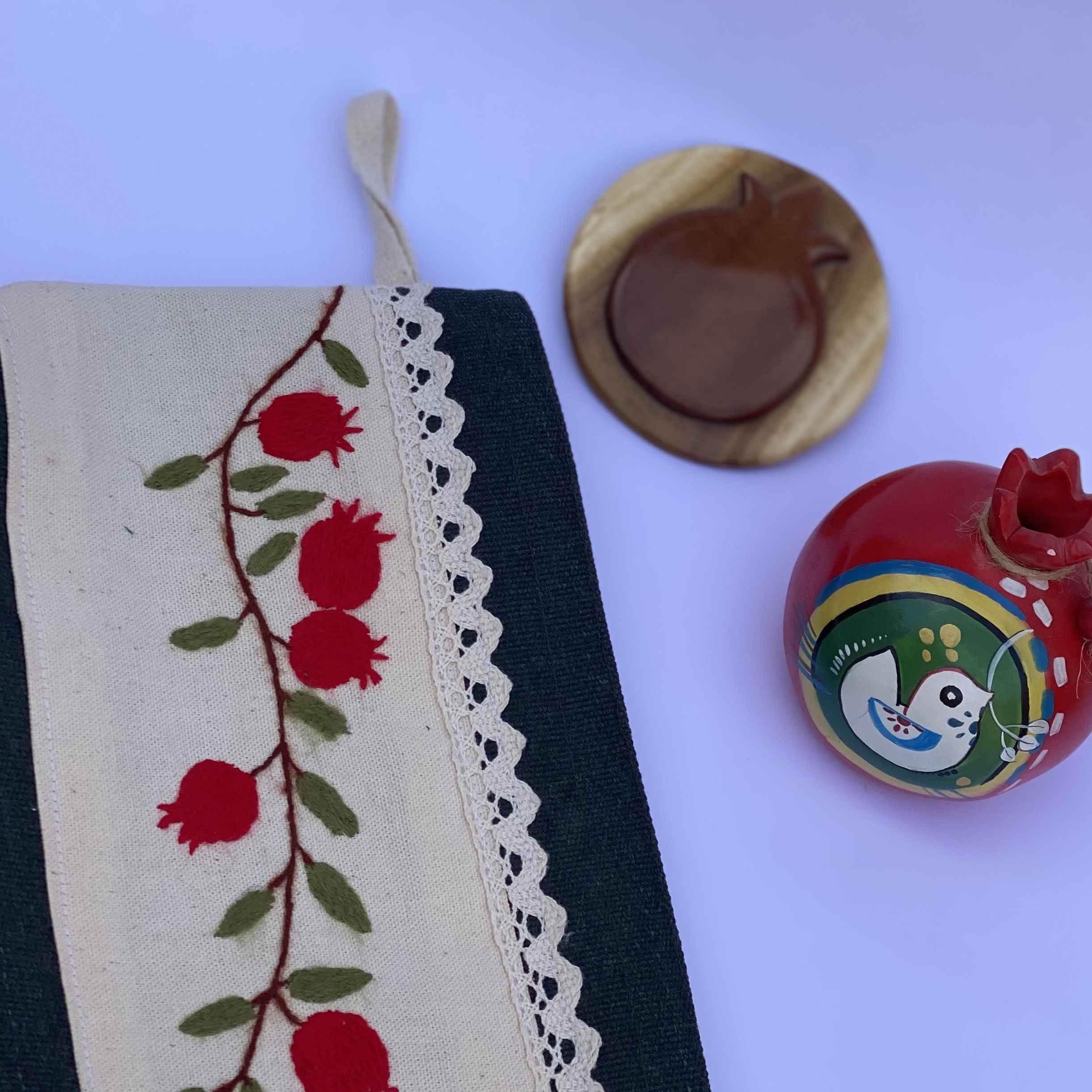 波斯布哈拉刺绣化妆包，石榴图案