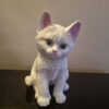 Thumbnail 3: 装饰坐姿小猫雕像 – 可爱猫咪艺术摆件