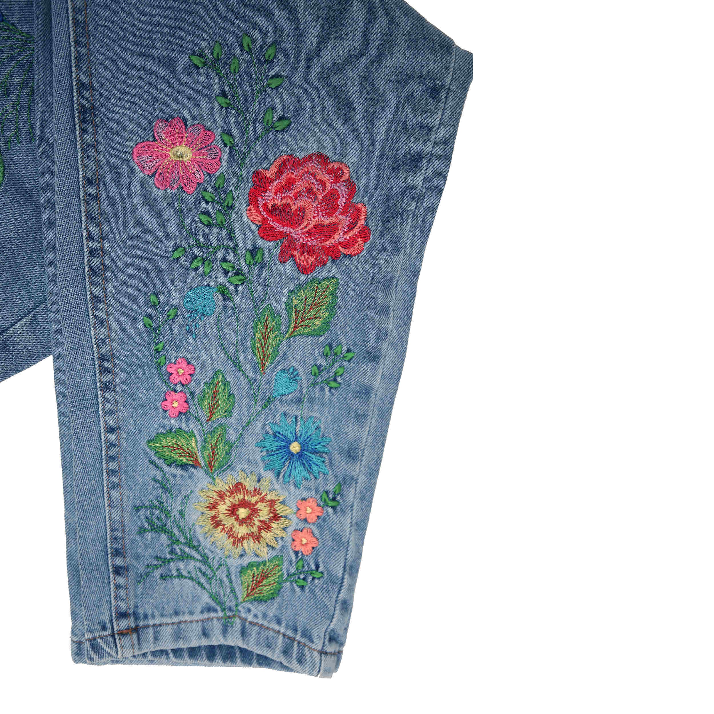 女士妈妈牛仔裤——花卉刺绣设计