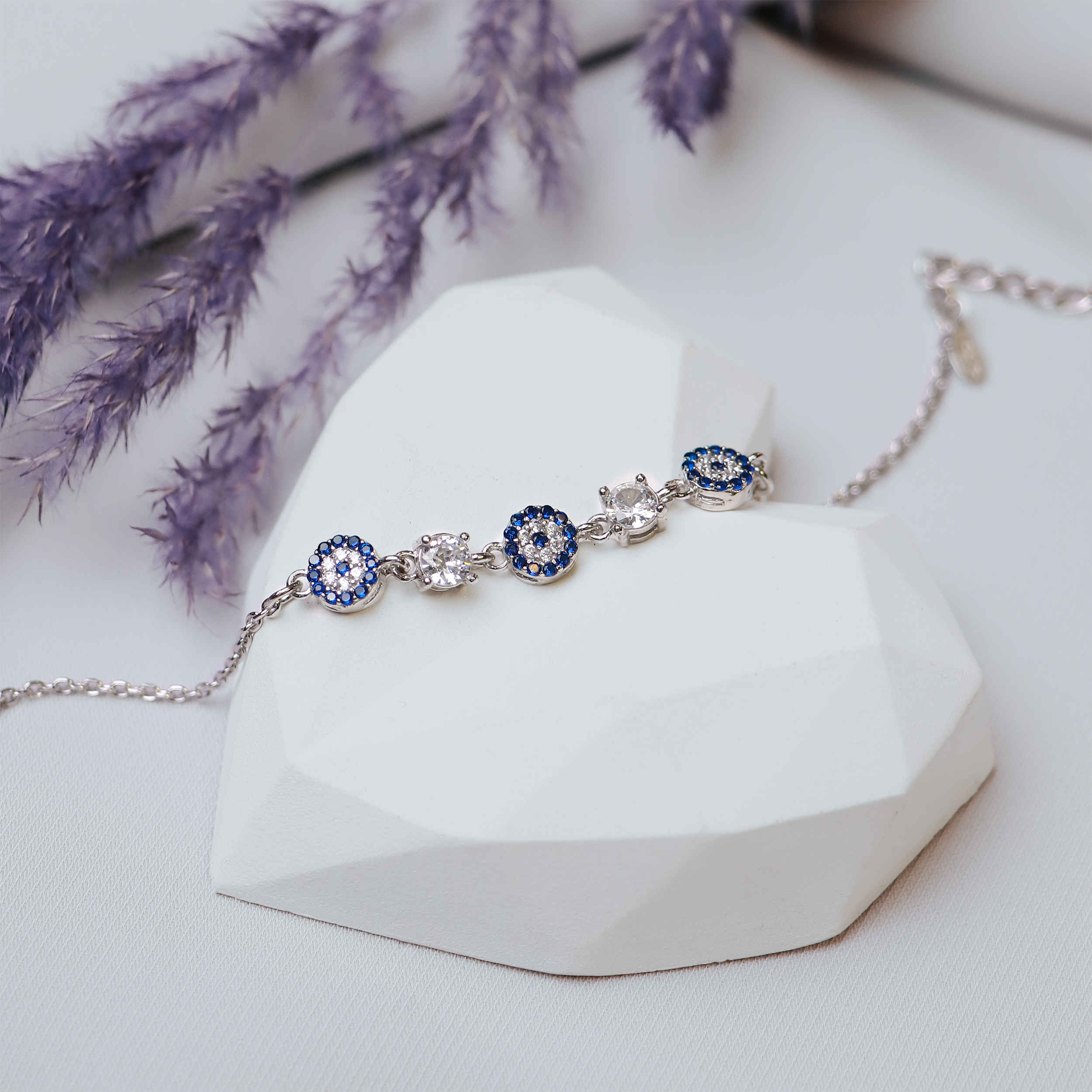 女士银手链 – 邪眼设计