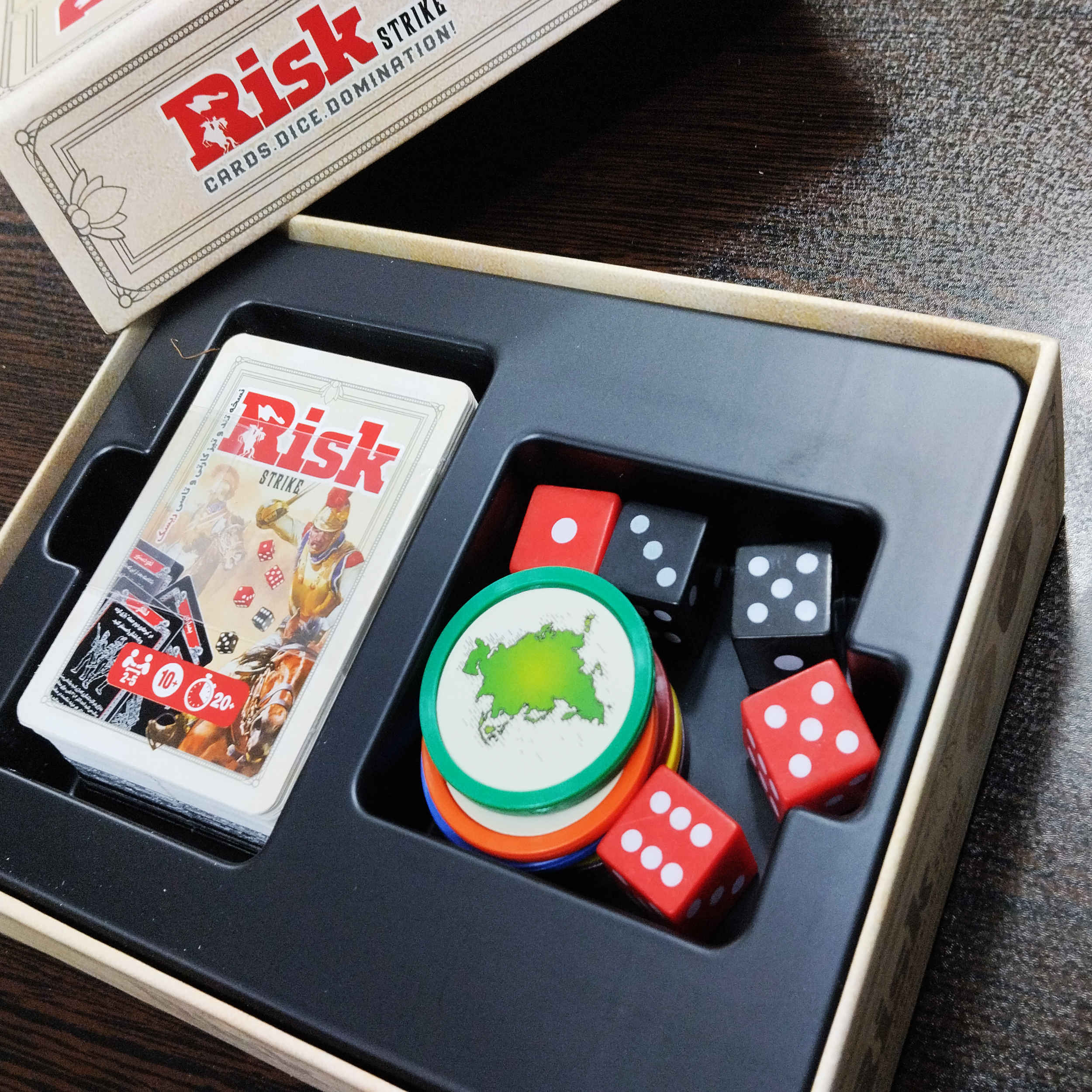 《风险打击》无敌战术卡牌游戏(波斯语版)