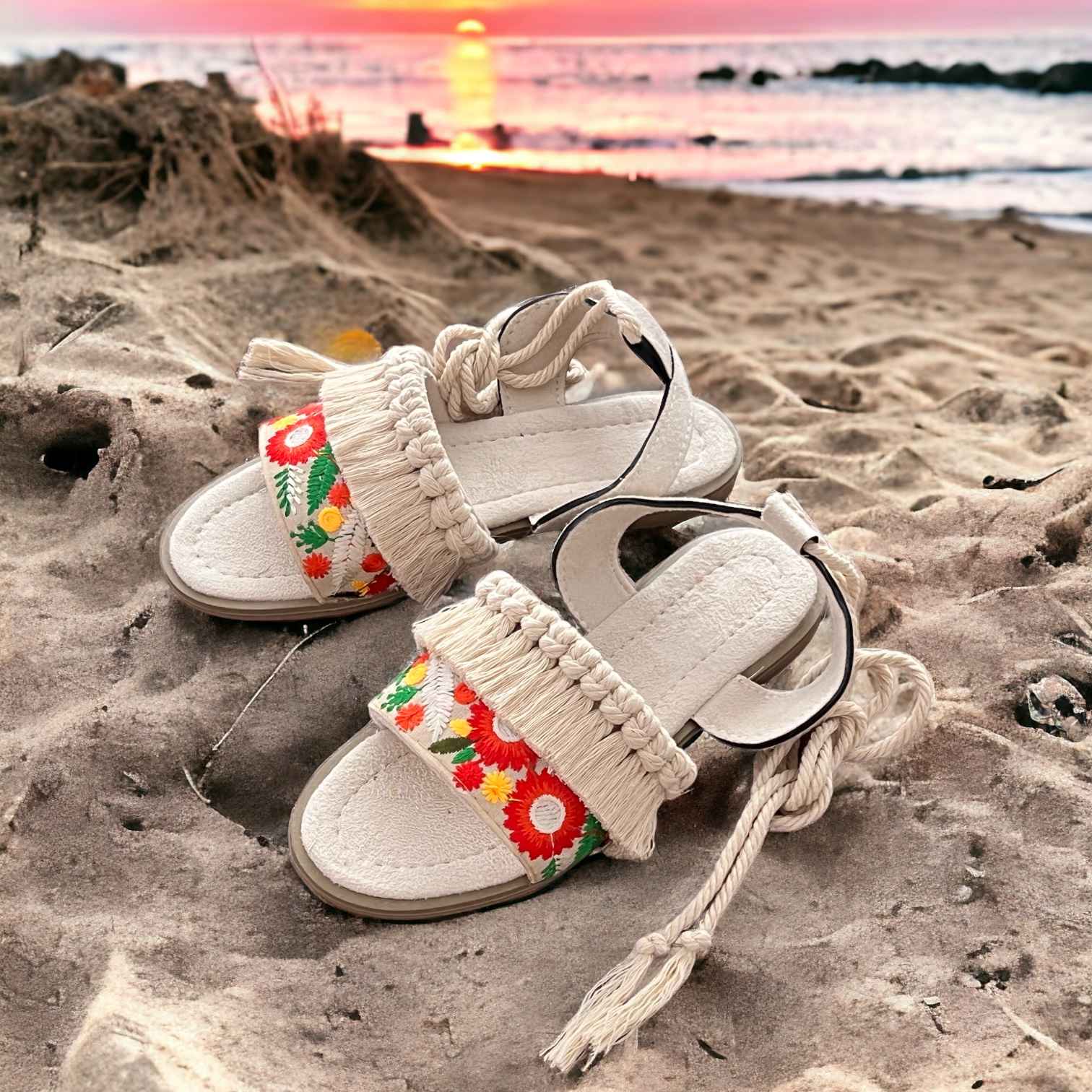 手工刺绣波西米亚风格后系平底凉鞋