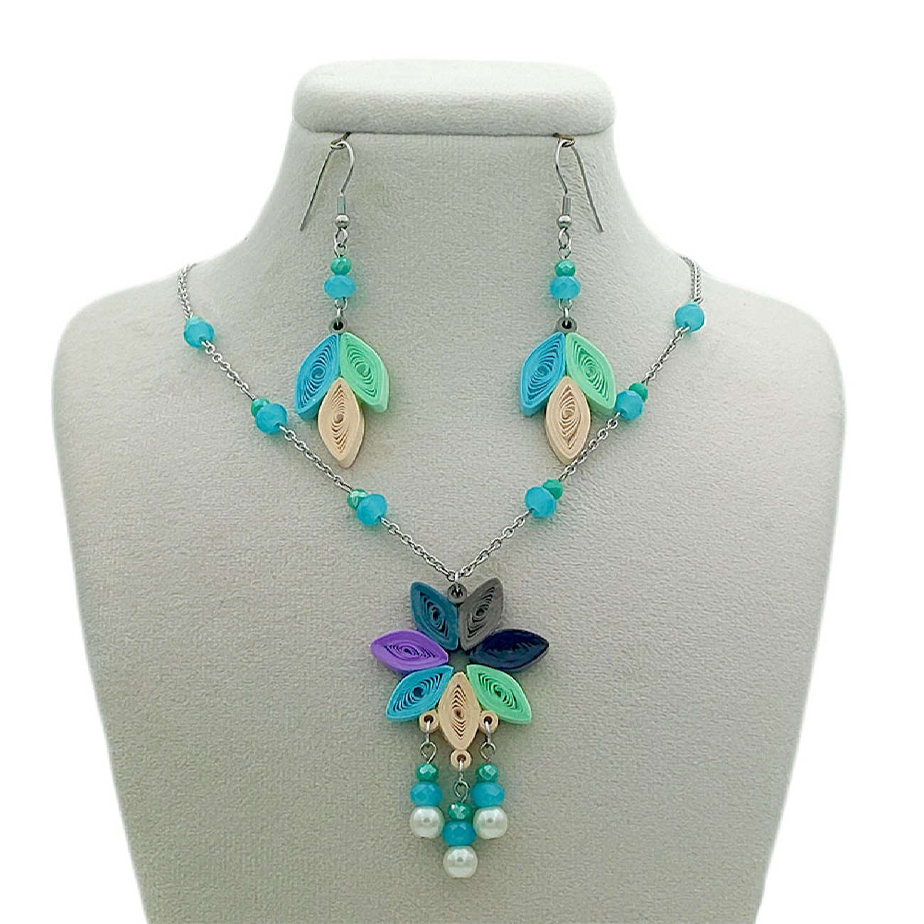 Main image of 女士钢制珠宝套装，手工制作，款式花朵