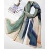 Thumbnail 7: 女士披肩 – 水彩印花设计