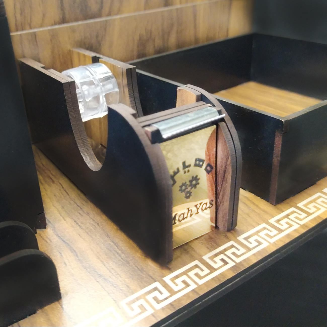 木质办公桌面收纳 – 几何设计款