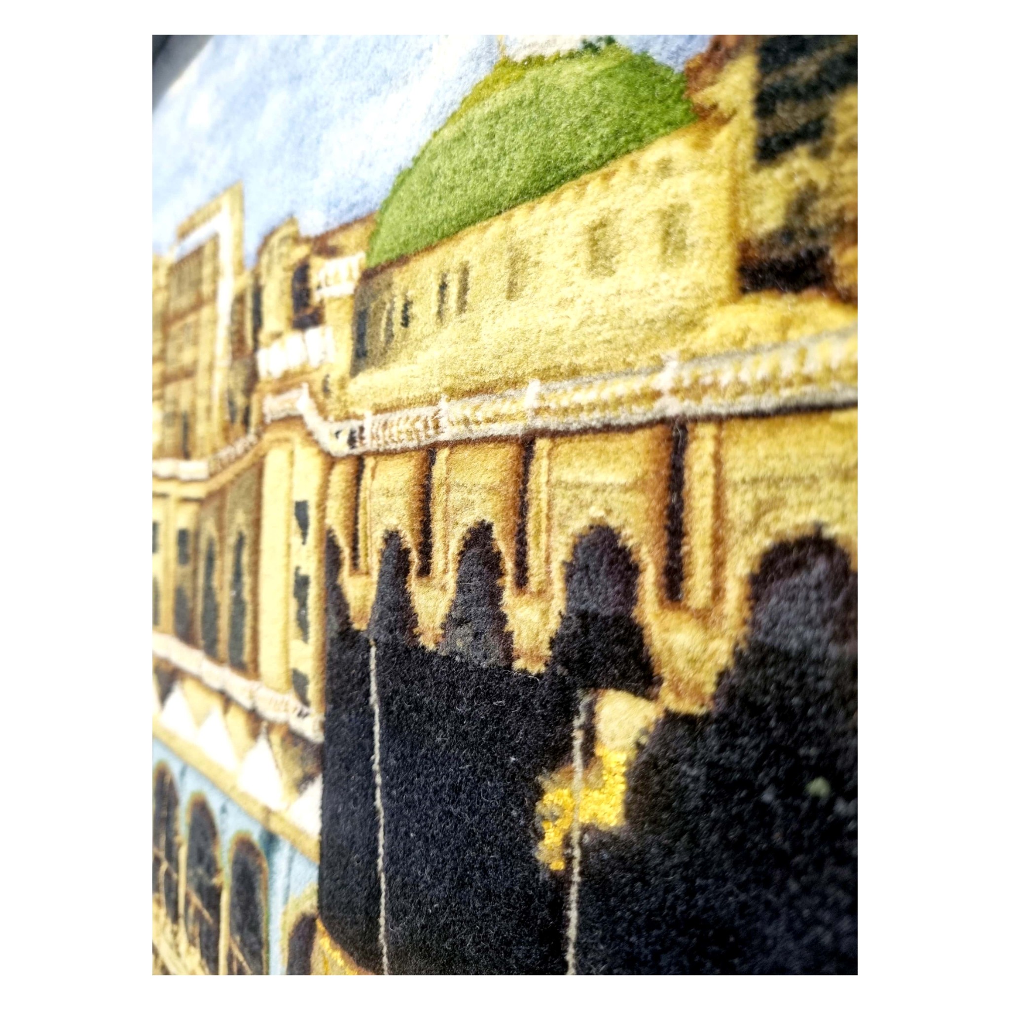 波斯丝绸挂毯 – 塔布里兹手工打结,克尔白圣殿庭院图案