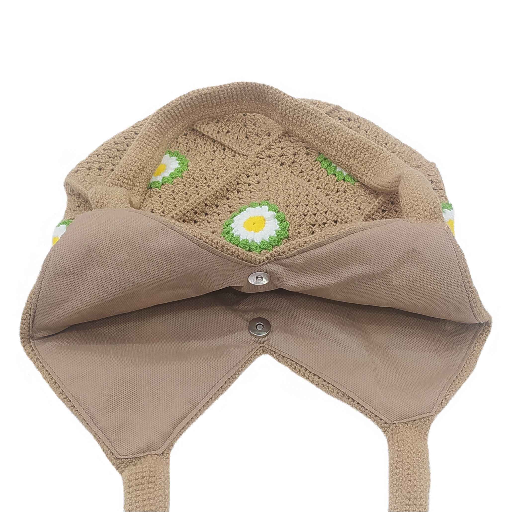 手工钩编洋甘菊图案托特包