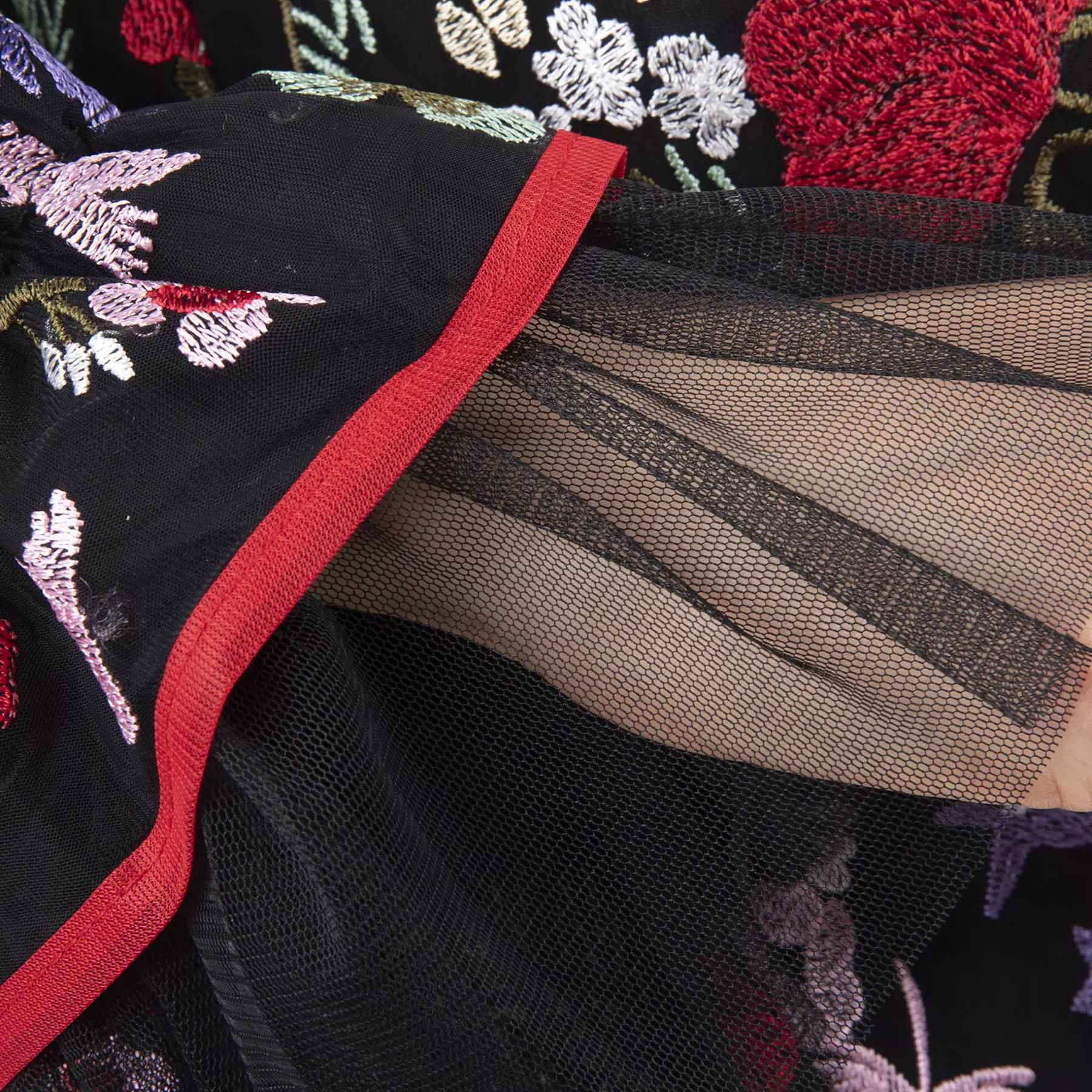 波斯刺绣花卉Manto