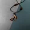 Thumbnail 3: 手工木质项链，款式鹿角