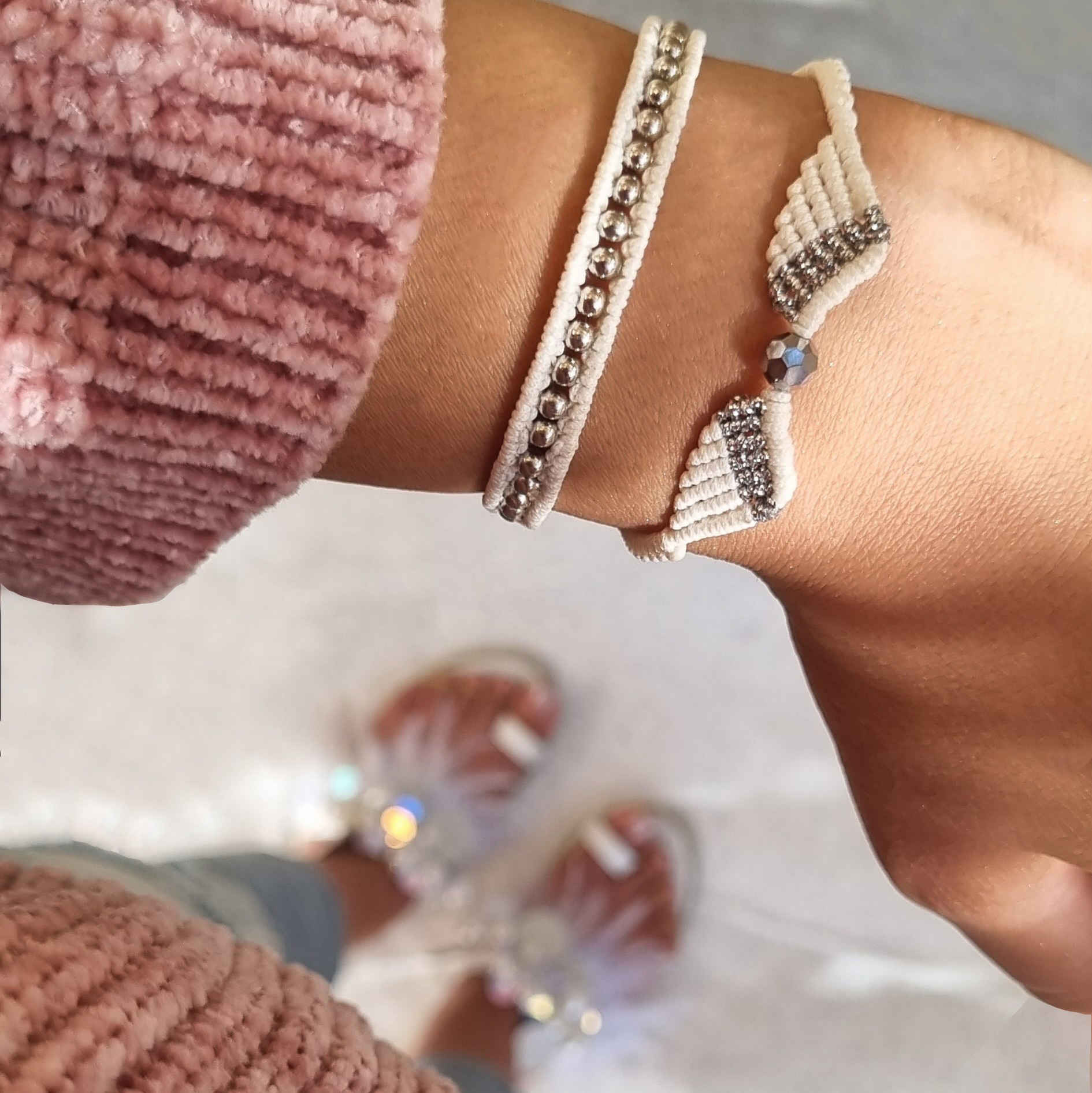 女士刺绣 Macrame 手链 – Angel’s Wing 款