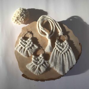 波西米亚风格编织耳环与项链套装