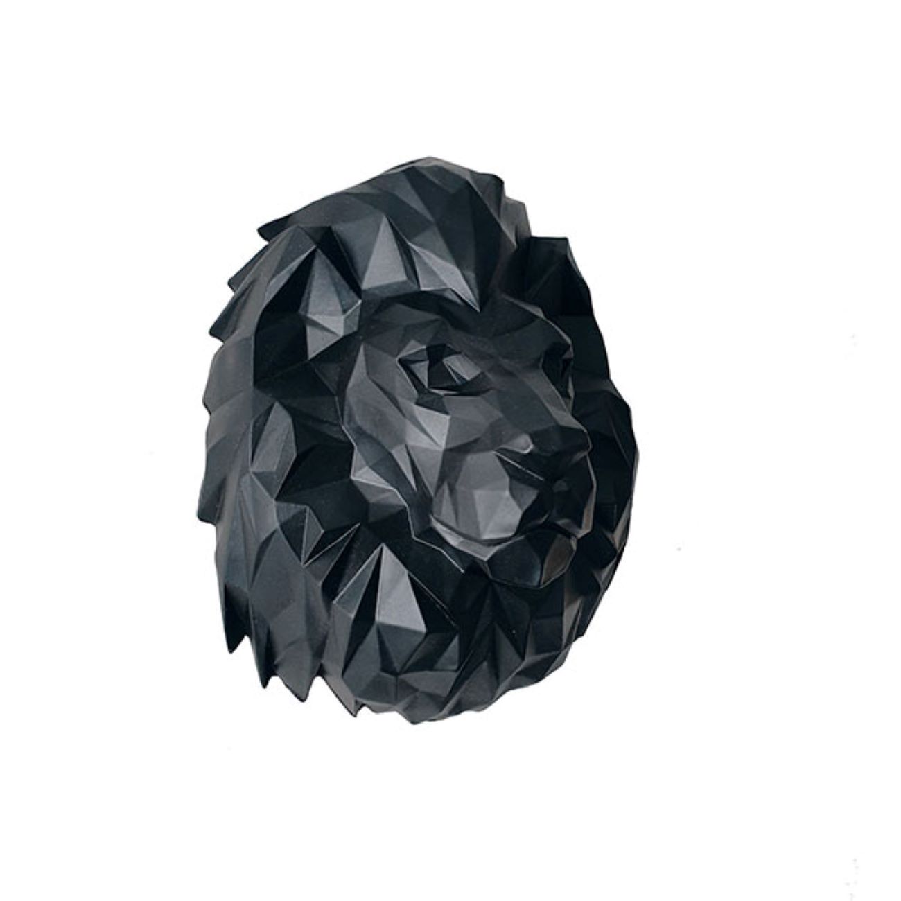 几何立体派狮头雕像 – 墙面动物装饰