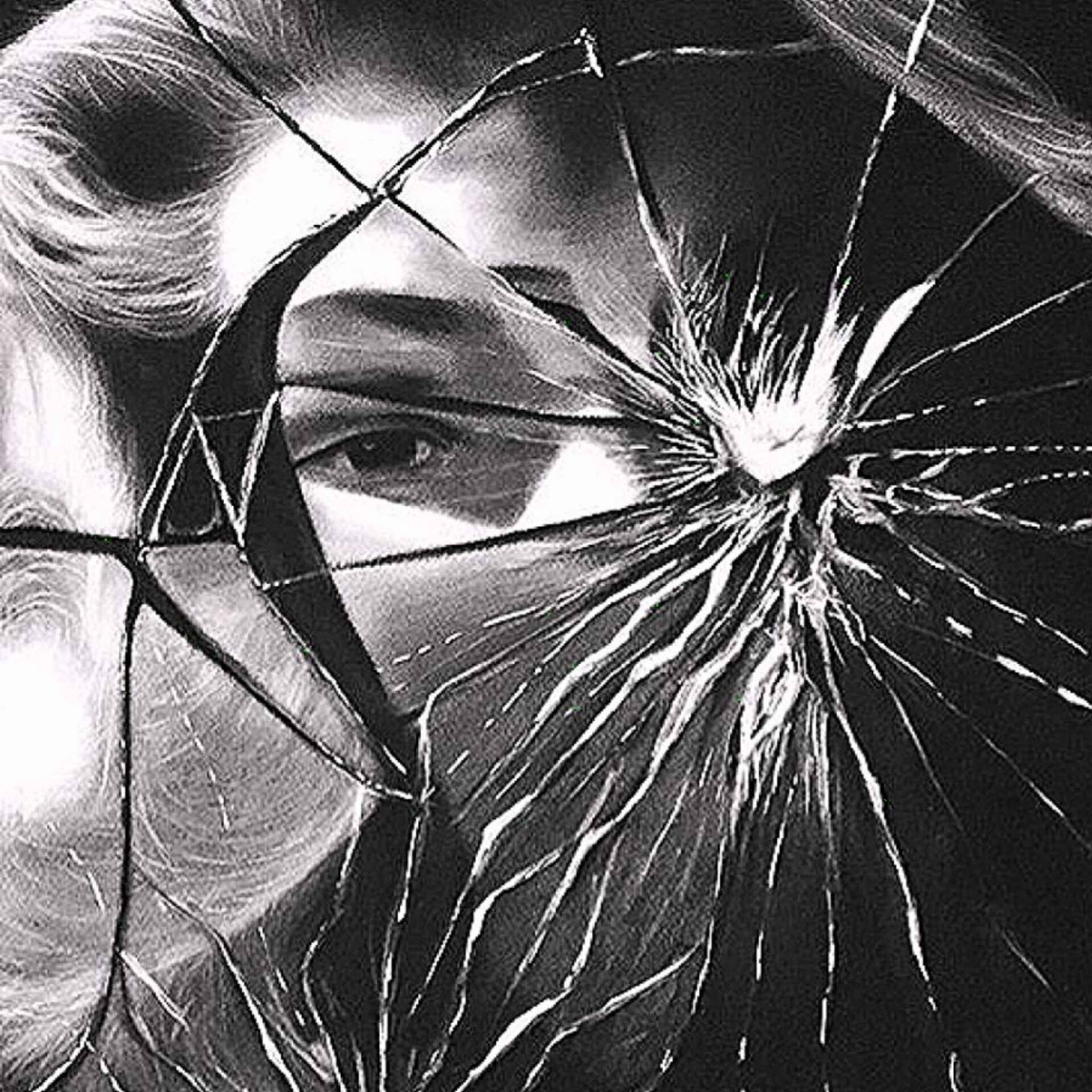 原创黑笔画 —— 破碎镜子设计（硬纸板）