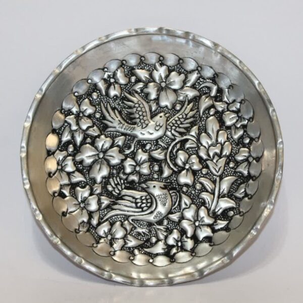 波斯装饰性铜盘——手工雕刻“花与鸟”图案
