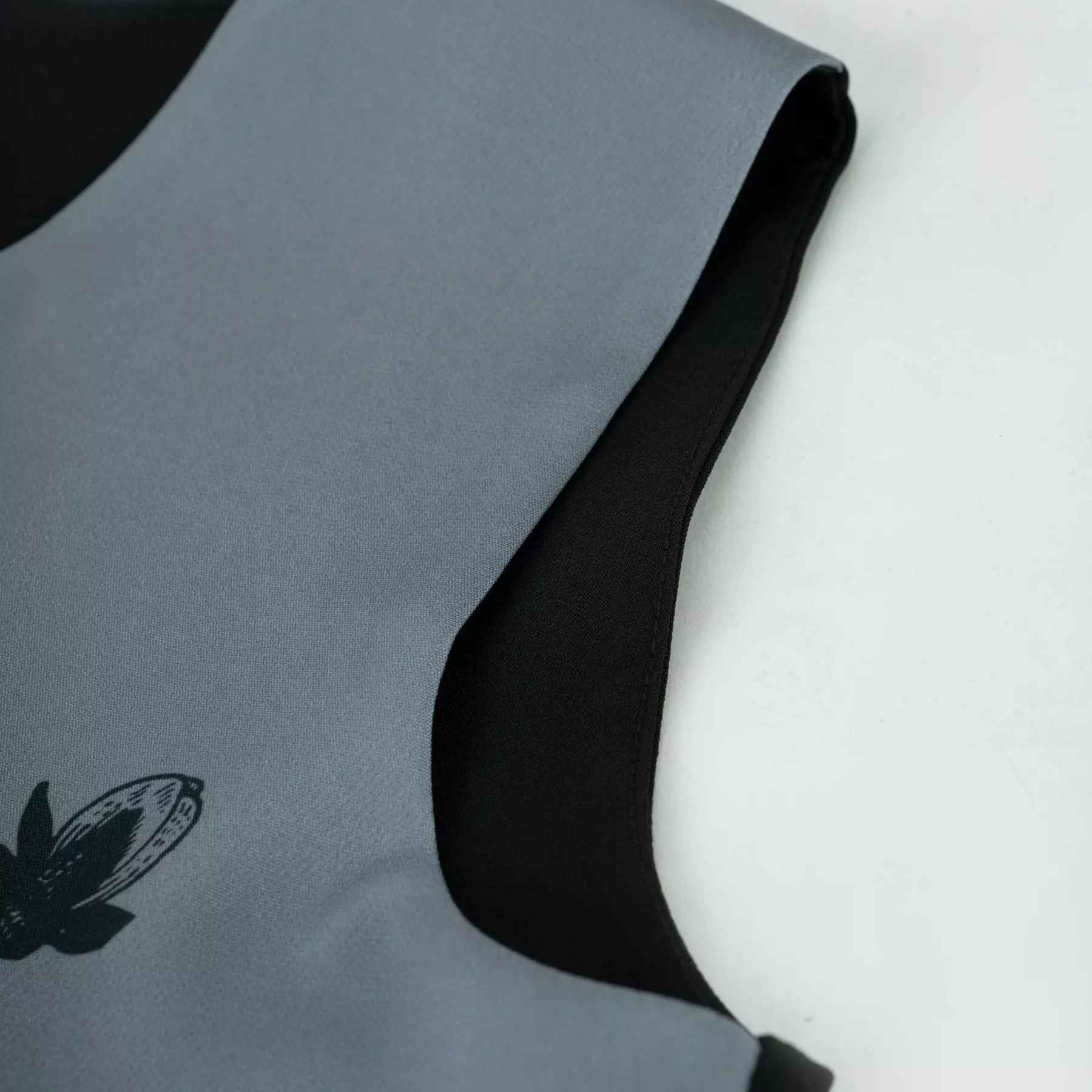 波斯女款背心,书法图案