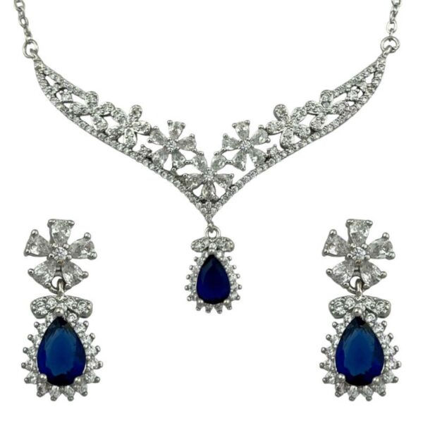 钢制优雅珠宝套装，女士款，花卉设计