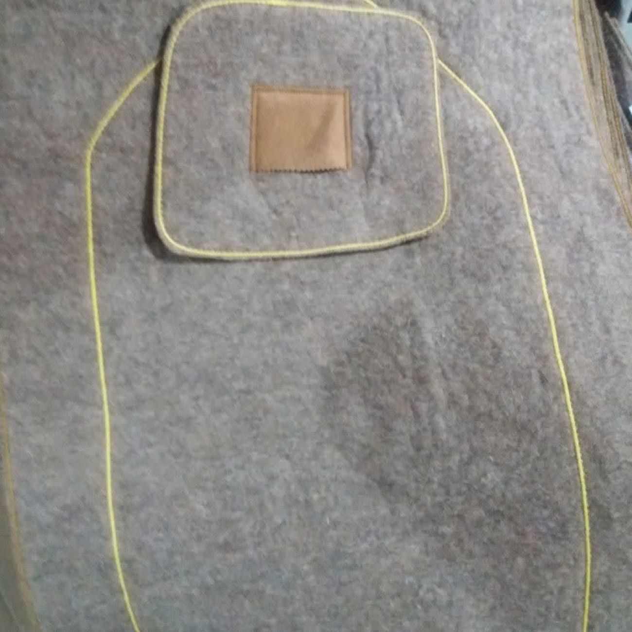 羊毛毡手工祈祷毯 – 天然材质,适用于腿部和膝盖疼痛缓解