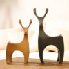 Thumbnail 3: 装饰聚酯雕塑烛台 – 鹿形设计