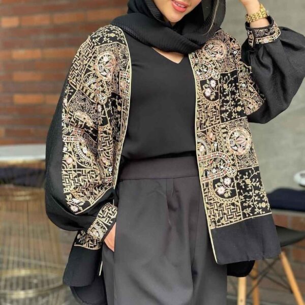 优雅波斯刺绣Manto，适合各种场合