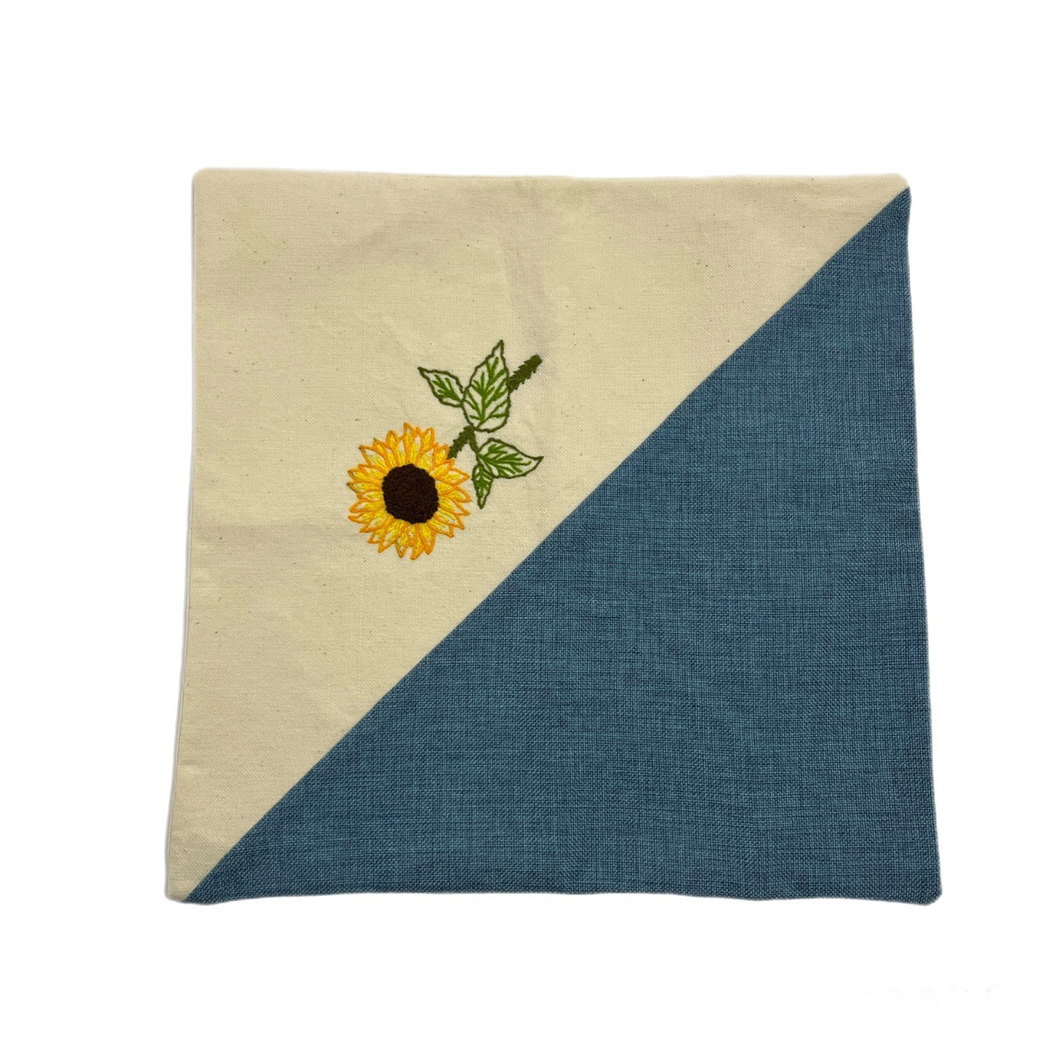 Main image of 刺绣靠垫套 – 阿夫萨尼苏扎尼设计