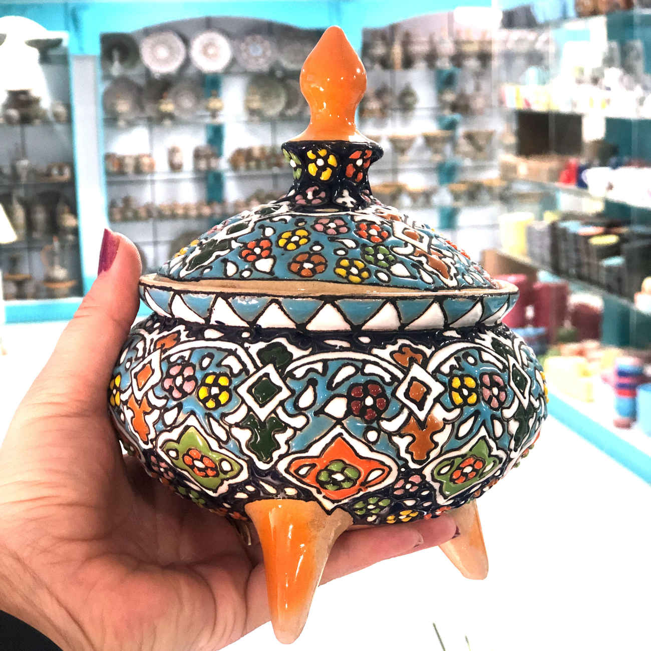 手工波斯陶瓷带盖糖碗 – 珐琅（Minakari）