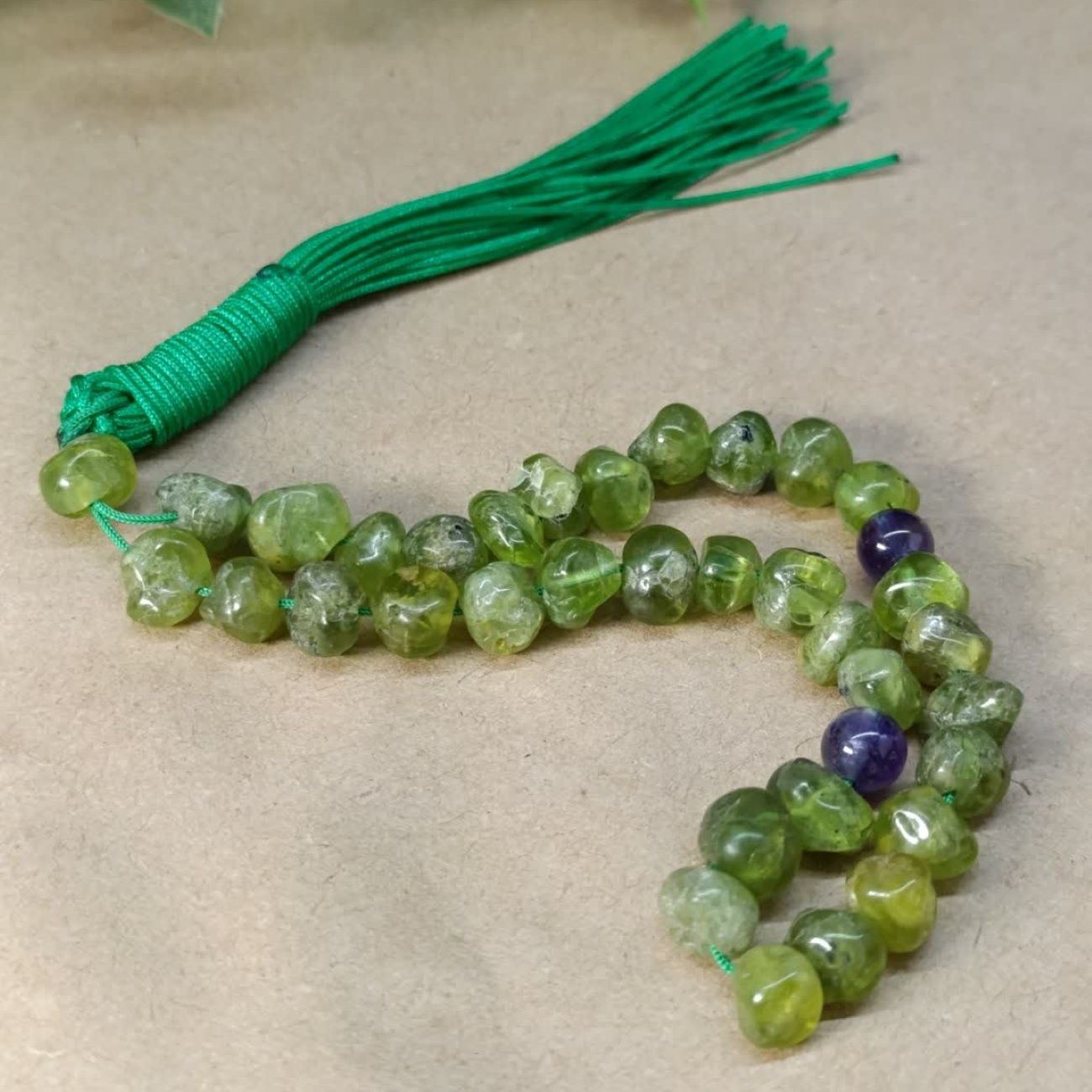 Main image of 伊斯兰橄榄石念珠 —— 33颗祈祷珠 Tasbih Misbaha