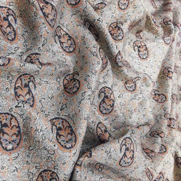 波斯特尔梅织物，饰以经典佩斯利图案