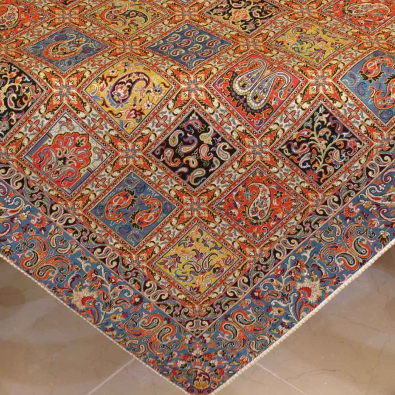 奢华优雅波斯特尔梅桌布 – 佩斯利图案