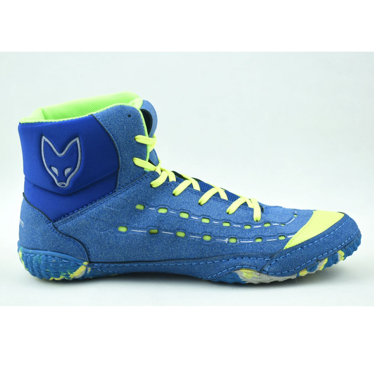 男士绒面摔跤鞋 – 提升稳定性与支撑