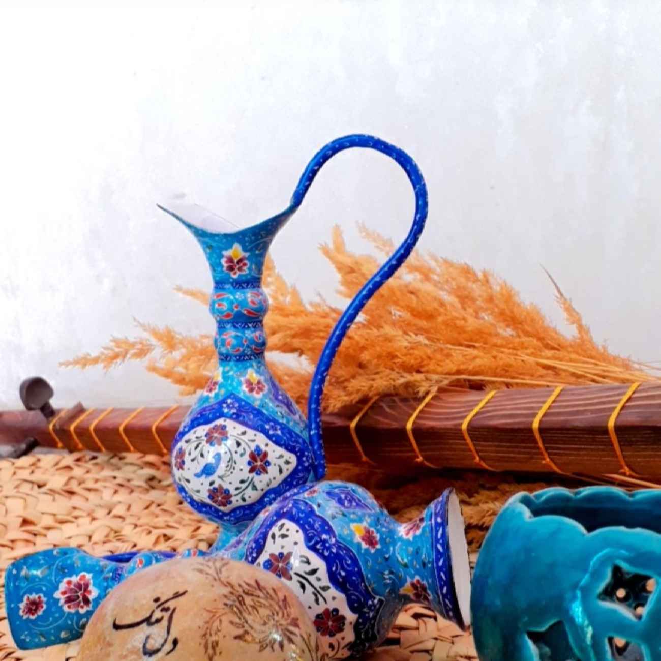 波斯米纳卡里珐琅装饰水壶