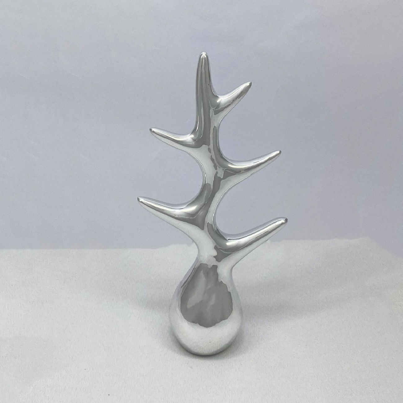 首饰收纳架 – 树形设计