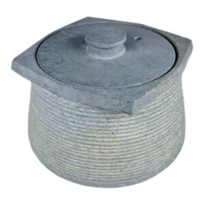 带盖波斯石制 Dizi 锅，用于烹饪 Abgoosht
