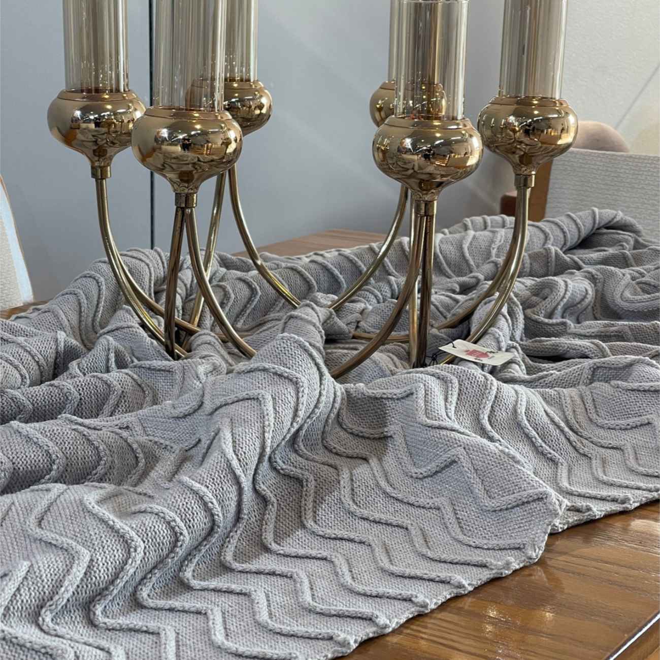 装饰针织沙发毯 – 舒适与时尚的完美结合