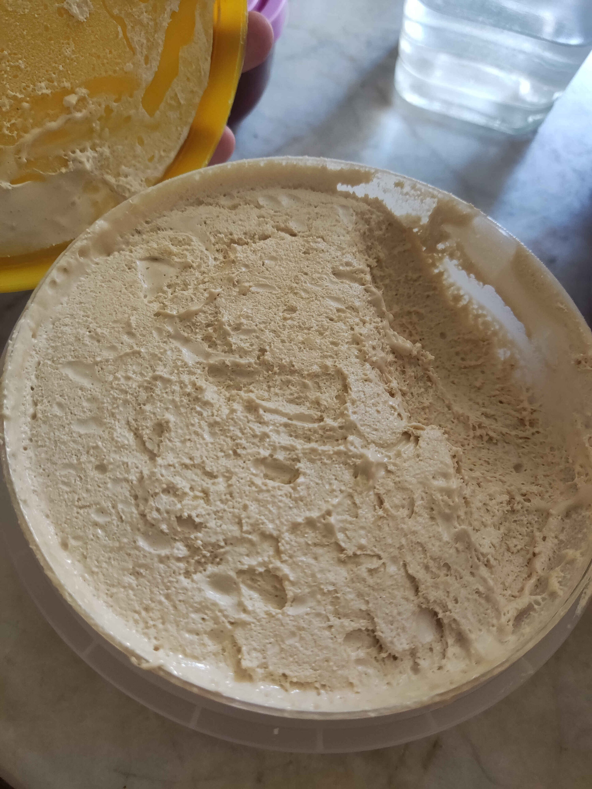 Gaz-e Angosht Pich – 传统波斯玫瑰水牛轧糖 – 330 克 (3 份)