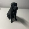Thumbnail 3: 几何立体派黑狗坐姿雕像 – 现代立体派雕塑