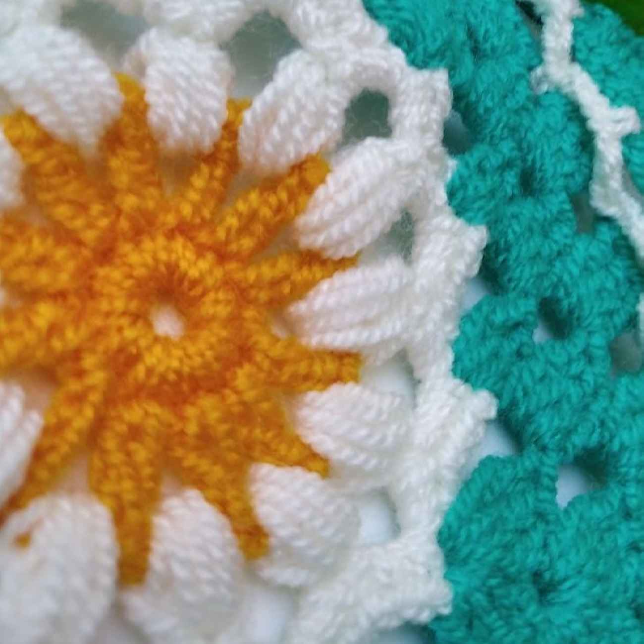 手工钩编婴儿毛毯 – 舒适与图案设计完美融合