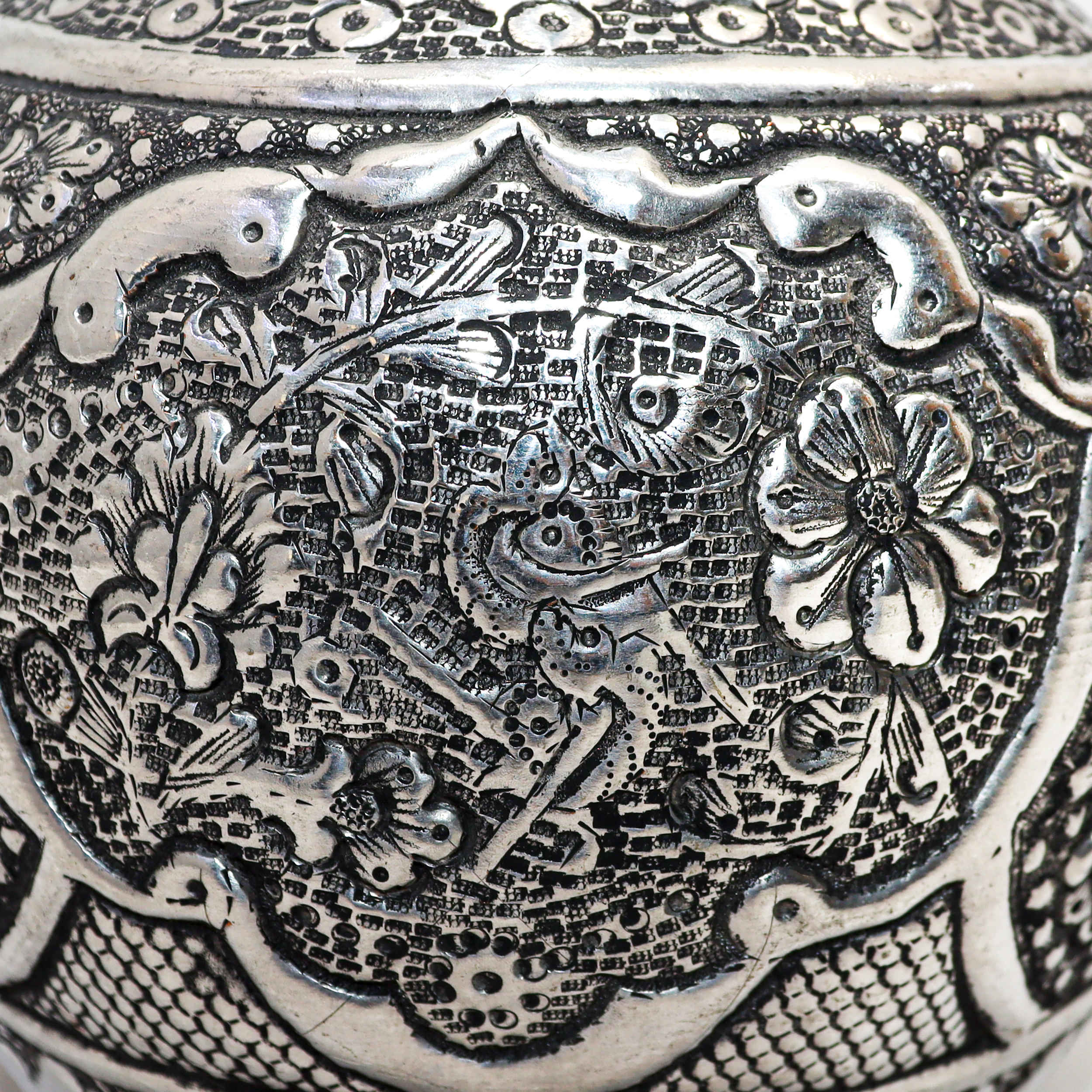 波斯装饰铜瓶 – 手工制作，完美奢华家居风格