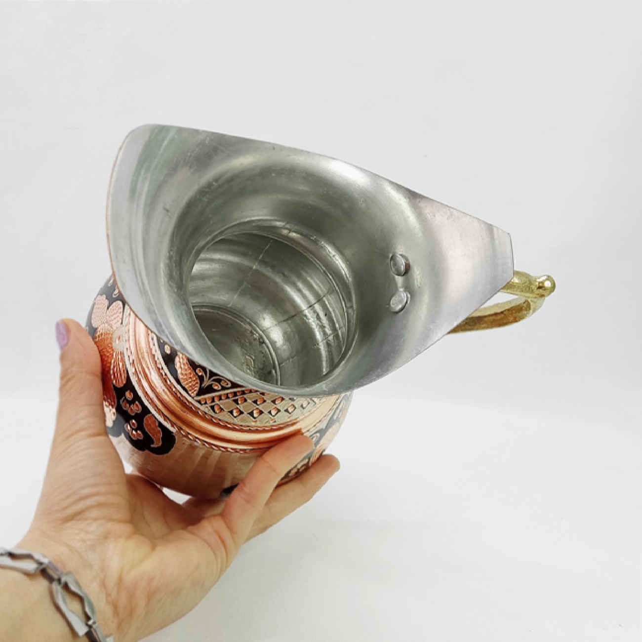 波斯铜制水壶——手工艺术,融合传统与家居风格